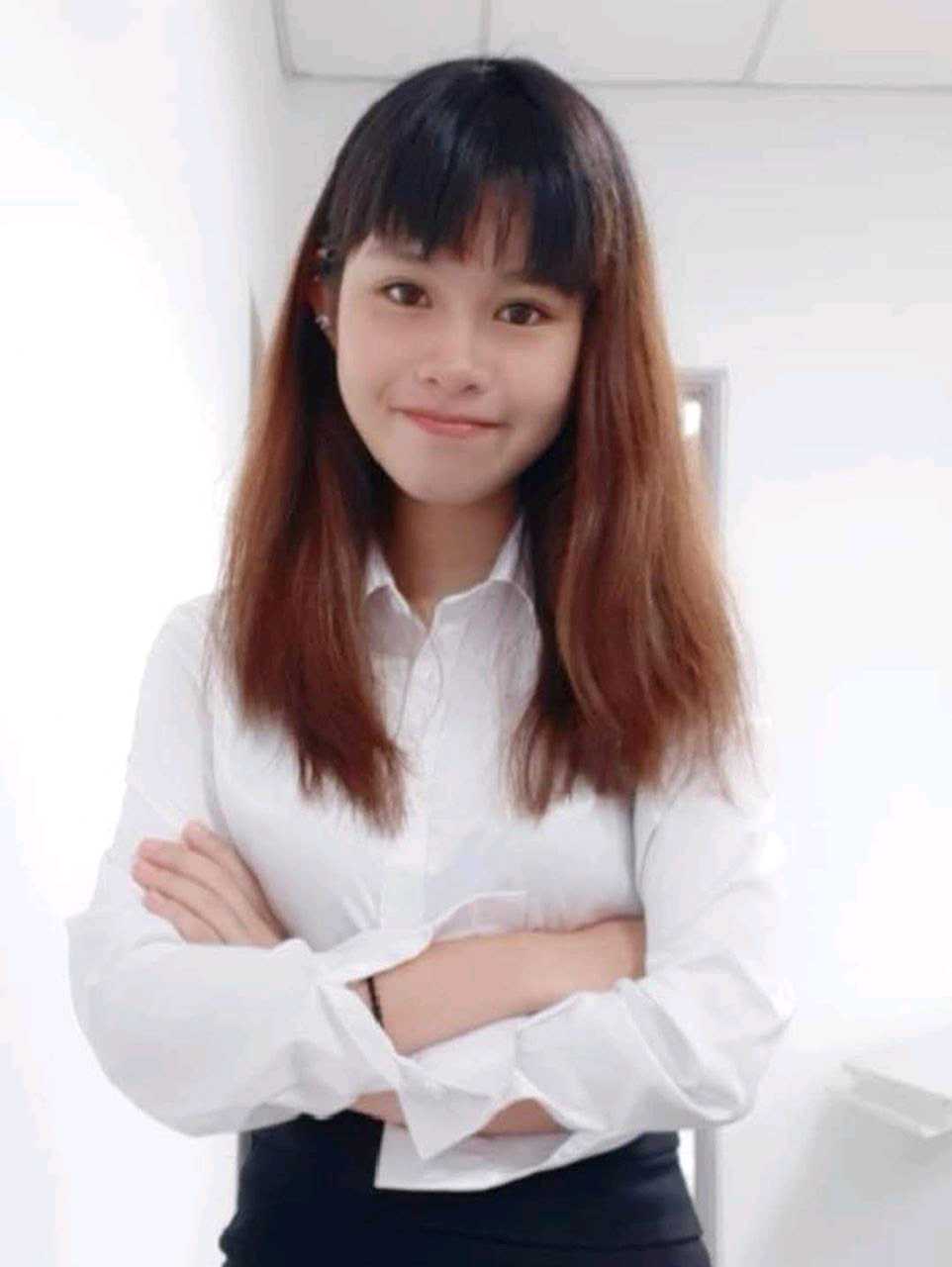 Wong Zi Yee's avatar'